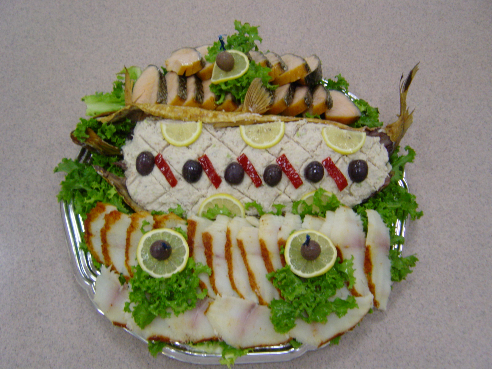 stuffedwhitefishplatter.jpg